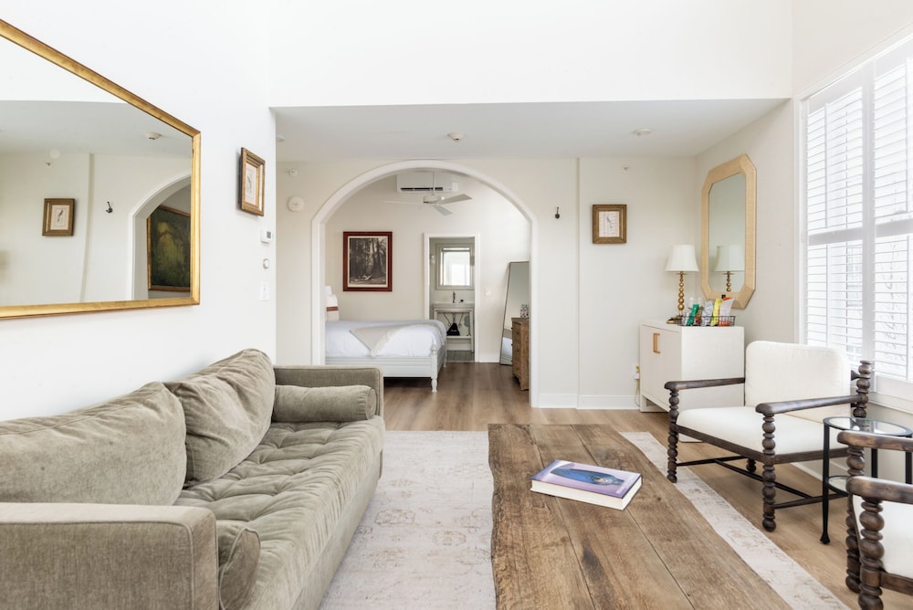 Briar Barn Inn 30/50