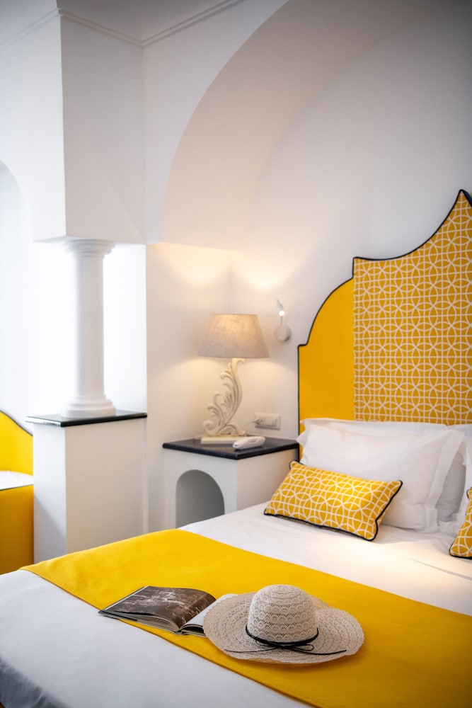 ROOM, QUADRUPLE, SEA VIEW