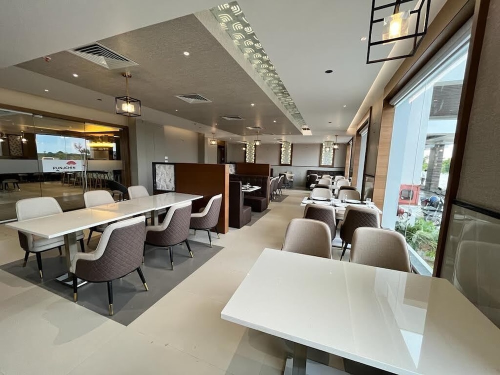 Kyriad Prestige, Ilkal 47/54