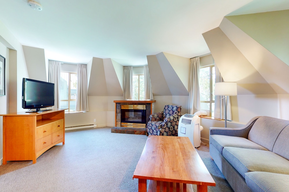 Whistler Peak Lodge 38/53