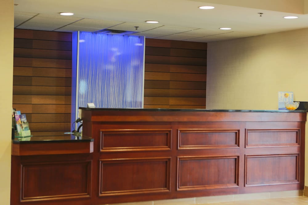 Comfort Inn & Suites Berea, KY 8/40