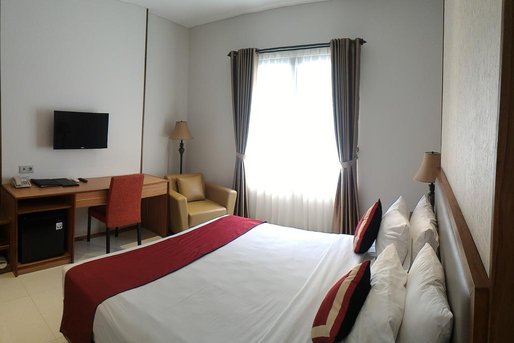 Sany Rosa Hotel 8/17