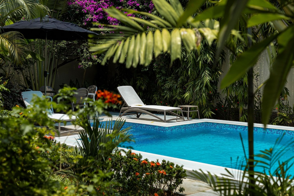 Villa Jaddis 39/50