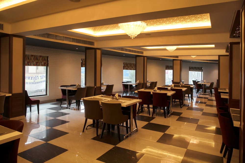 Hotel Ganges Grand 34/42