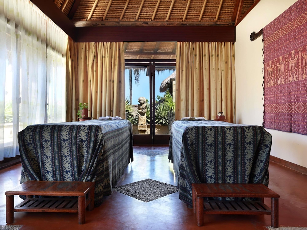 Novotel Lombok Resort and Villas 57/80