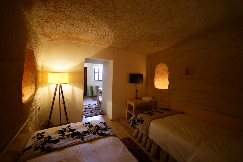 4 Oda Cave Hotel 22/50