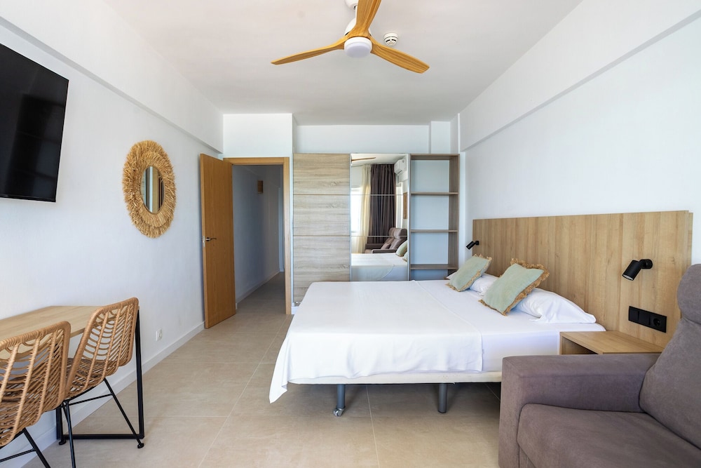 PANORAMIC, STUDIO, SEA VIEW