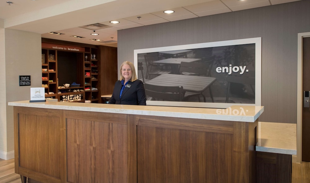 Hampton Inn & Suites Braselton 15/57