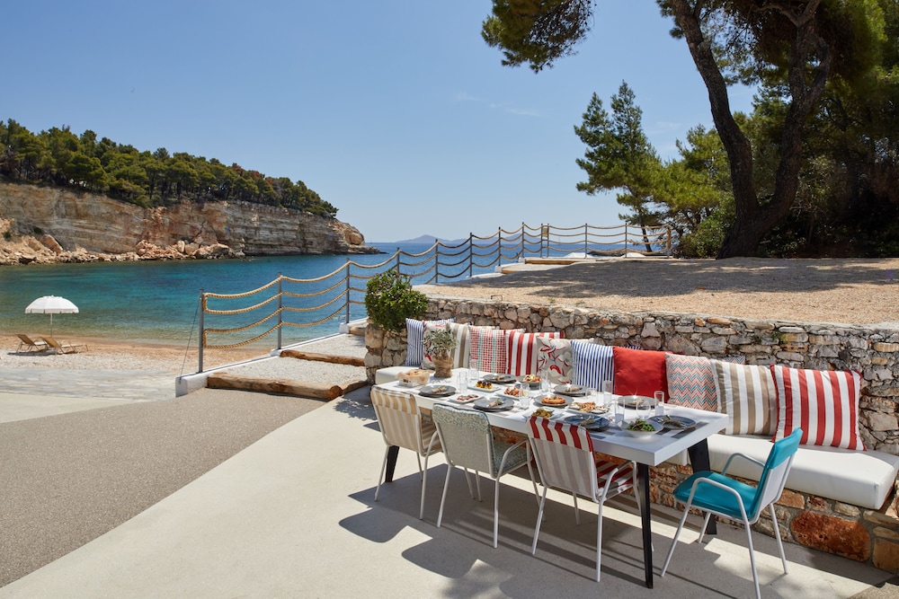 Marpunta Resort 58/65