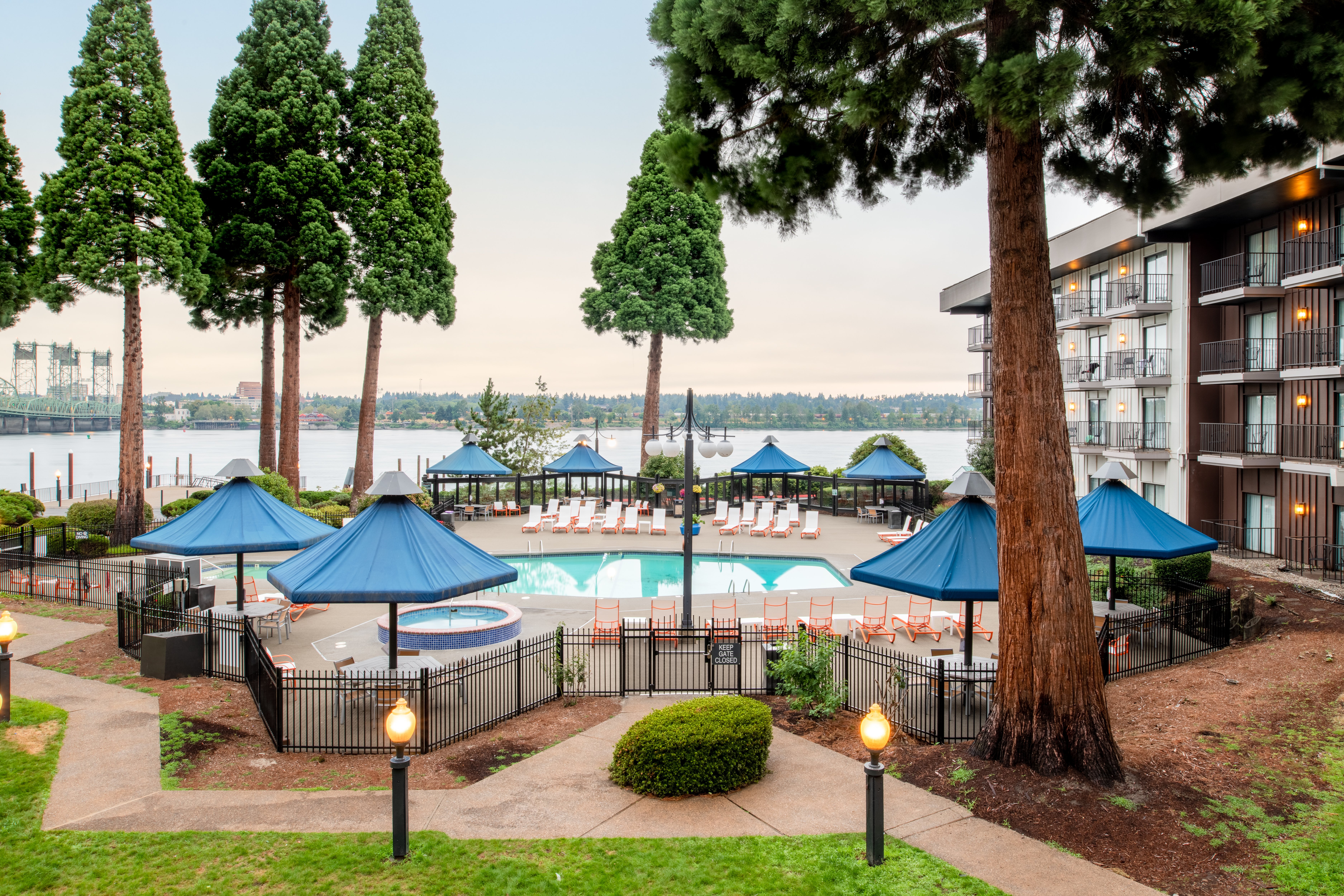 Holiday Inn Portland Columbia Riverfront An Ihg Hotel 49/53
