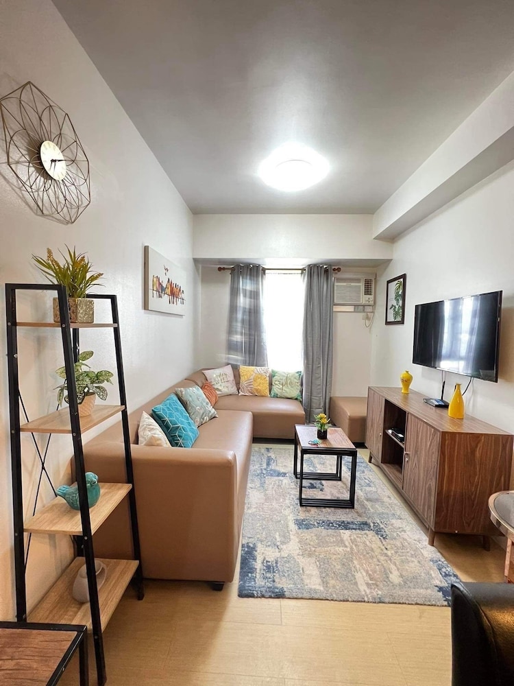 Centrio Tower Studio Unit 33/54