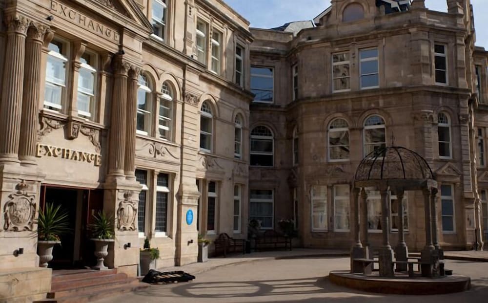 The Exchange Hotel 28/36