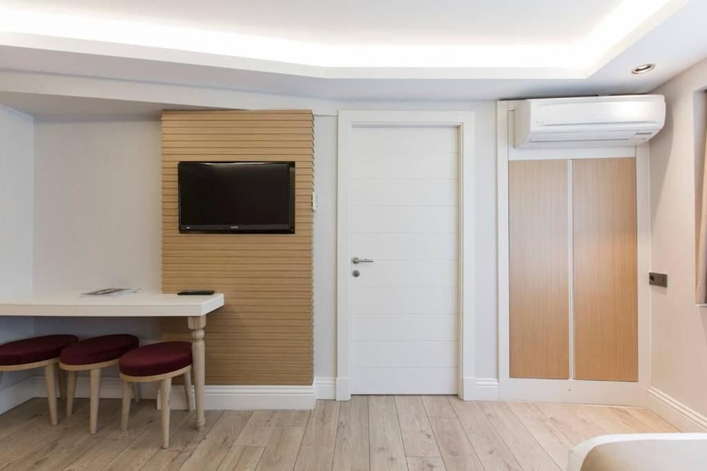 Carina Park Suites 27/32