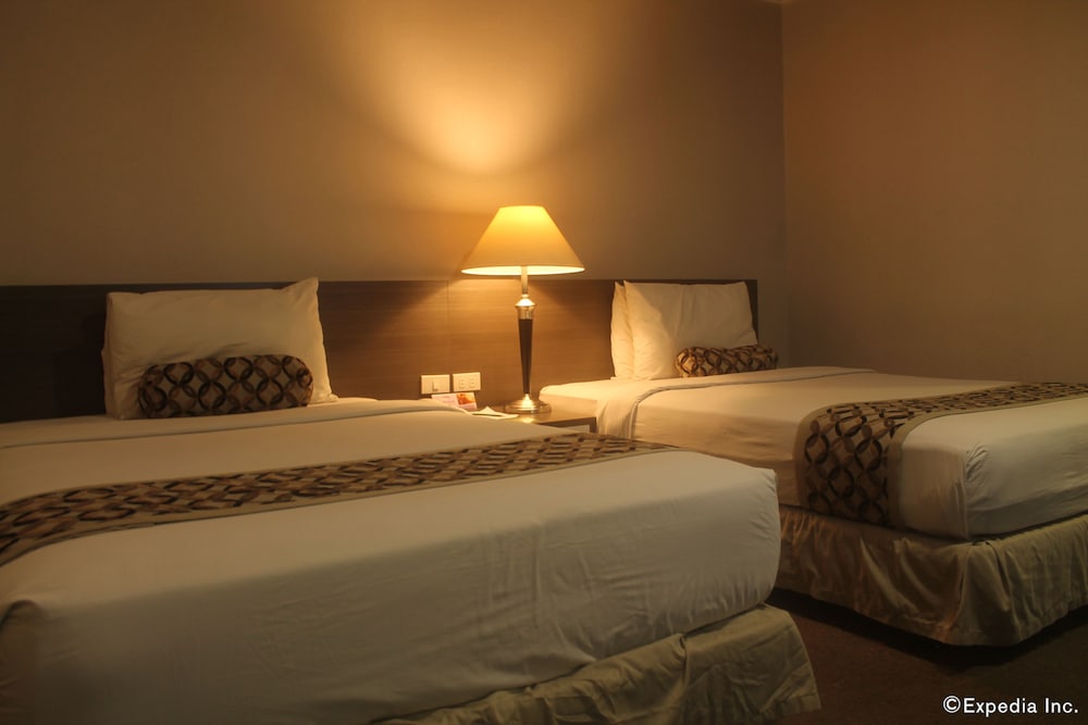 88 Courtyard Hotel 19/52