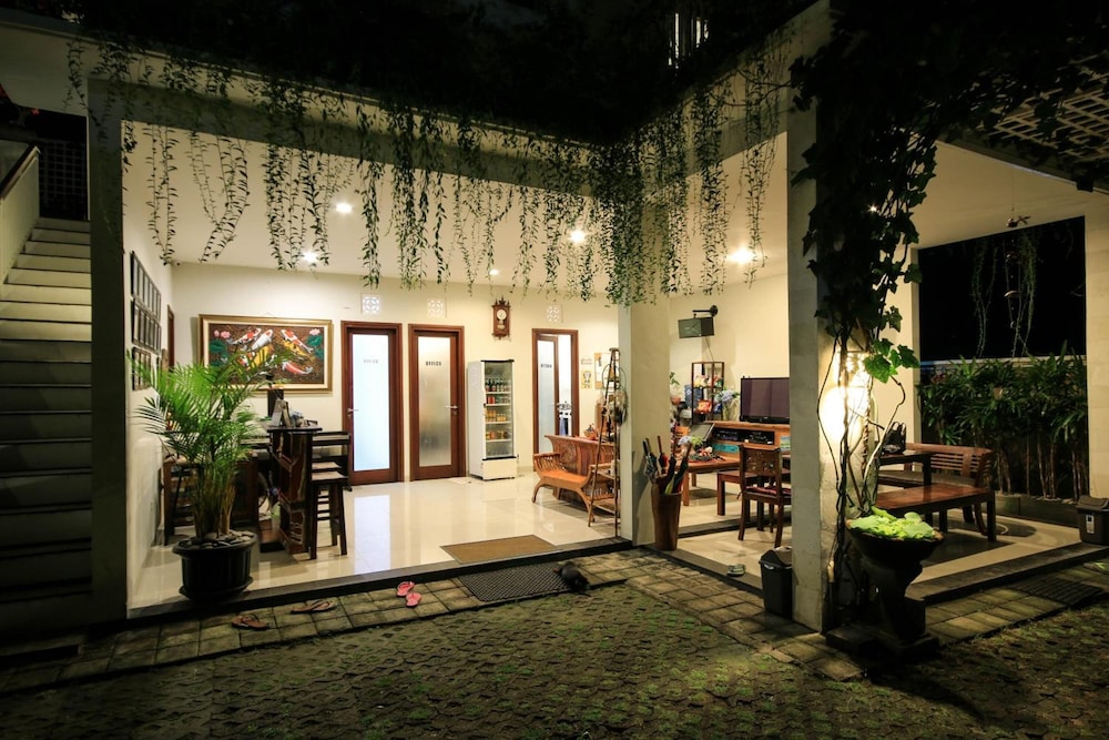 Dewivilla Hotel 45/50