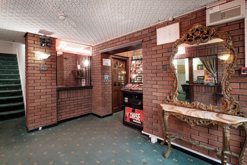 Royal Oakwell Hotel 42/52