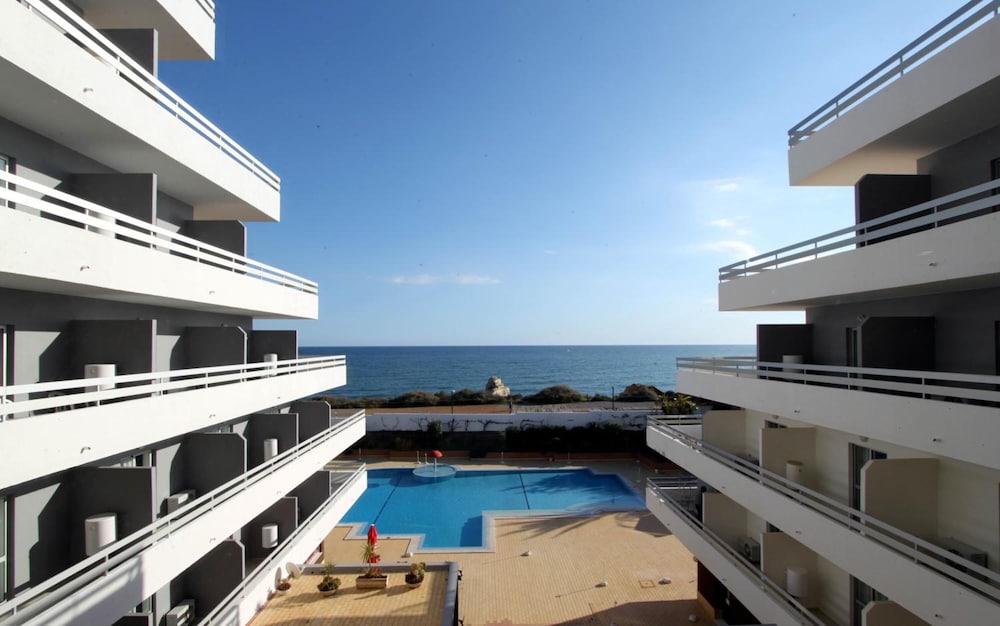 Luar Hotel 6/47