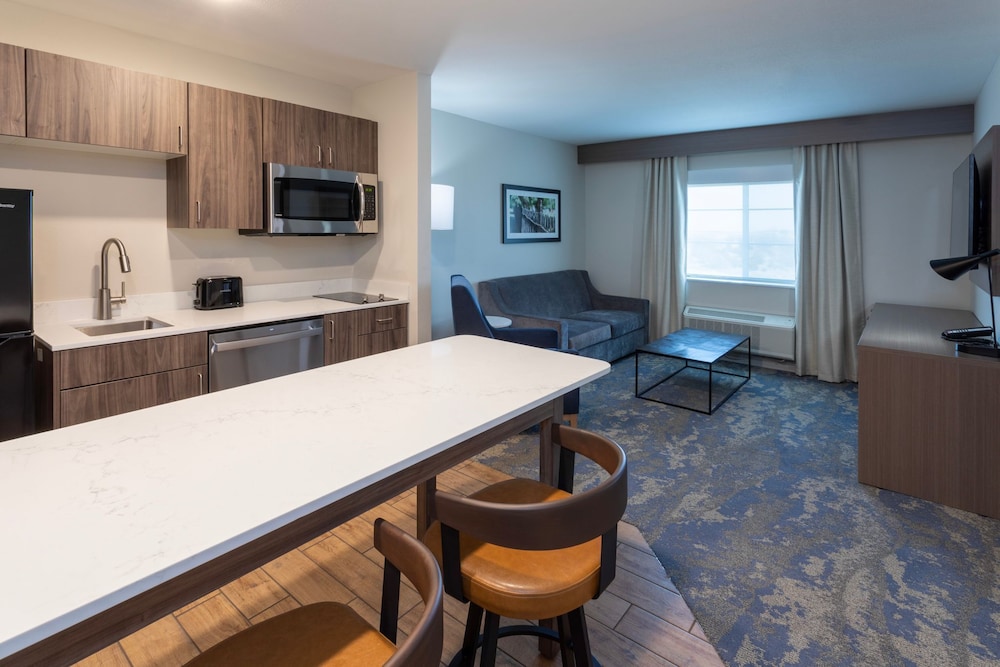 GrandStay Hotel & Suites Algona IA 14/22