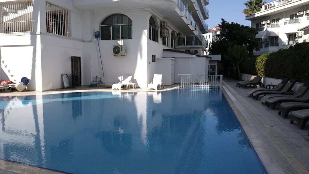 Cihanturk Hotel 69/72