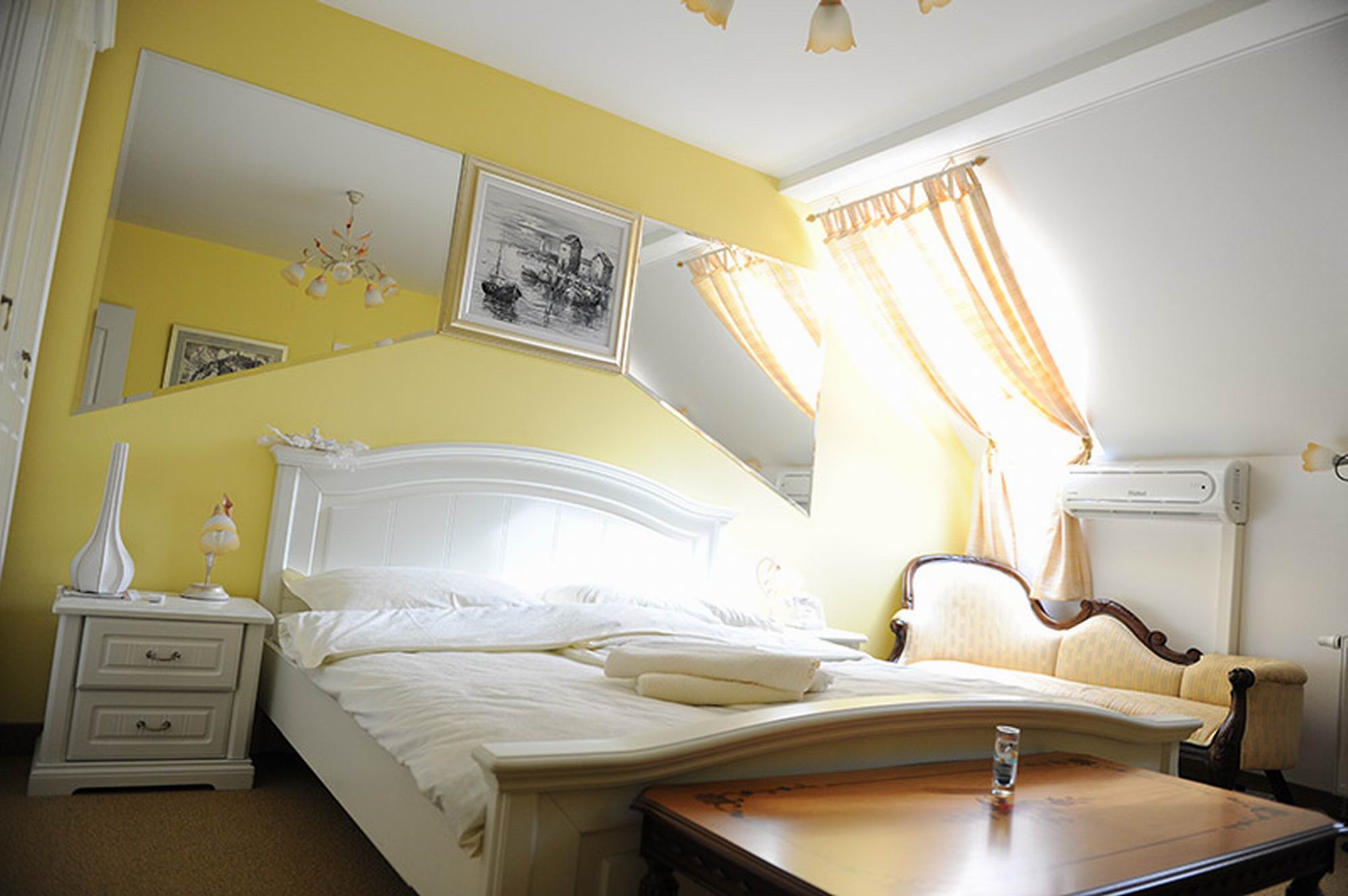 Pleso Hotel 11/26