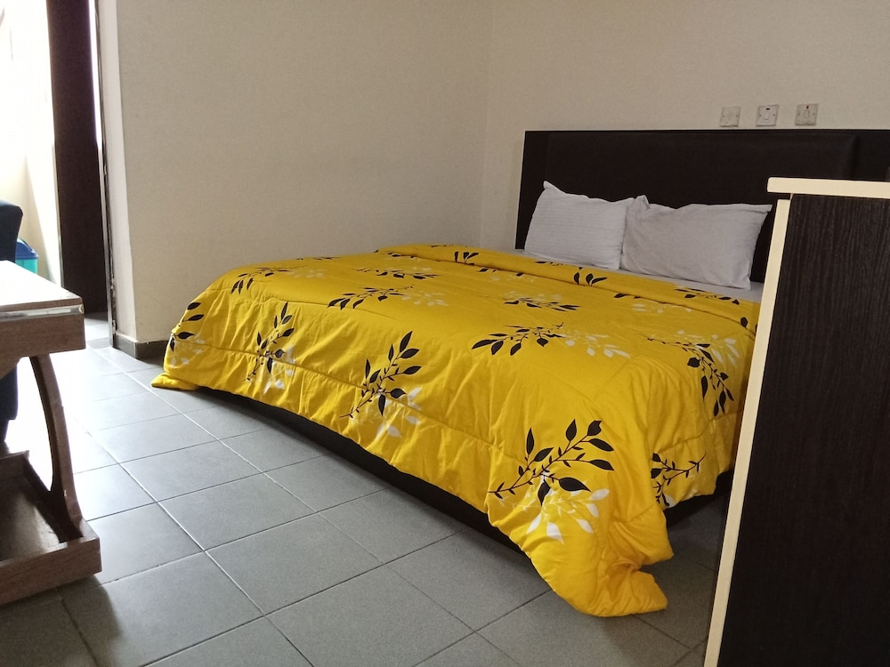 Dreamland Suites 15/45