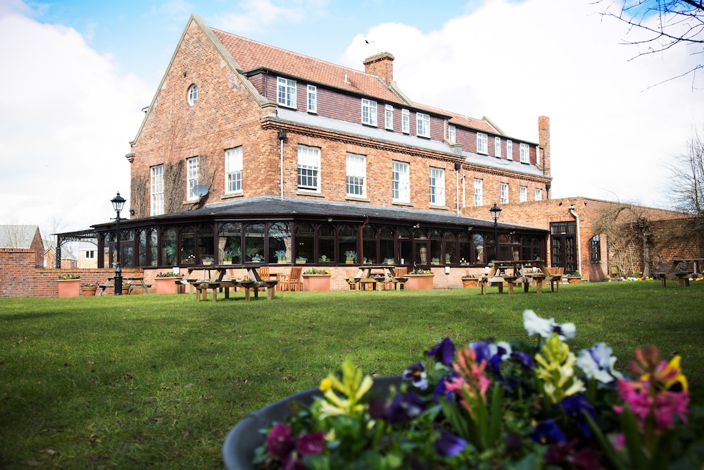 Bowburn Hall Hotel 8/66