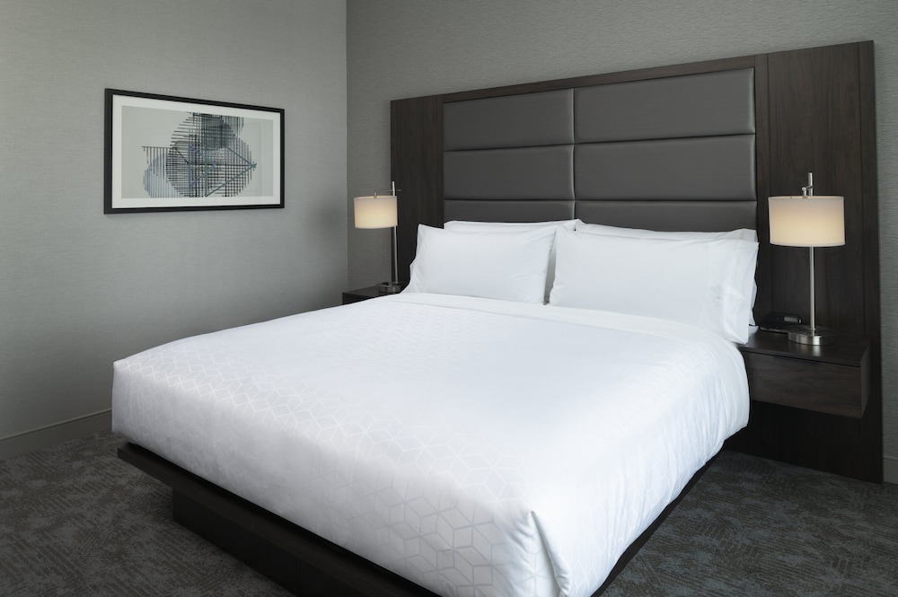 Staybridge Suites Boston Logan Airport - Revere 13/63