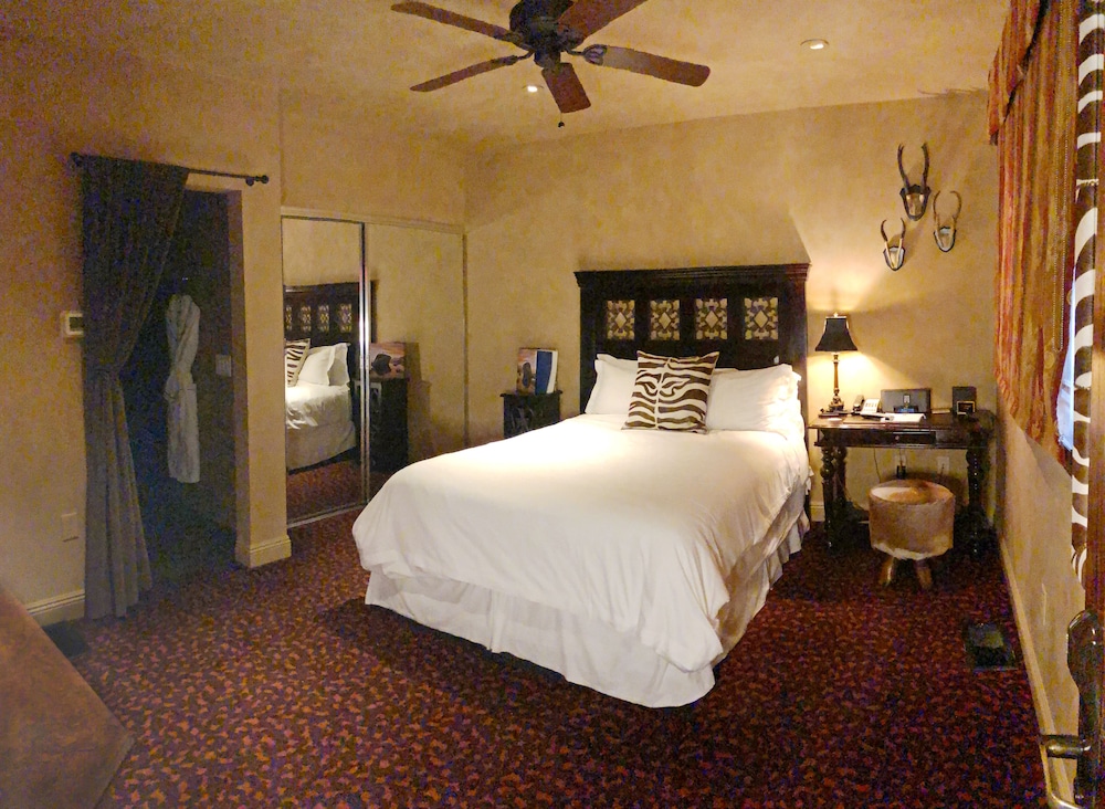 Border House at Crystal Bay Casino 12/26