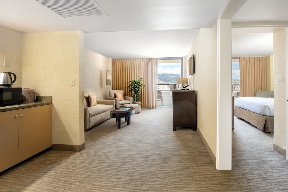 Waikiki Resort Hotel 38/69