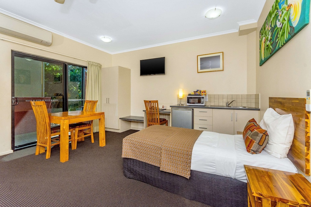 Quality Hotel Darwin Airport 23/38
