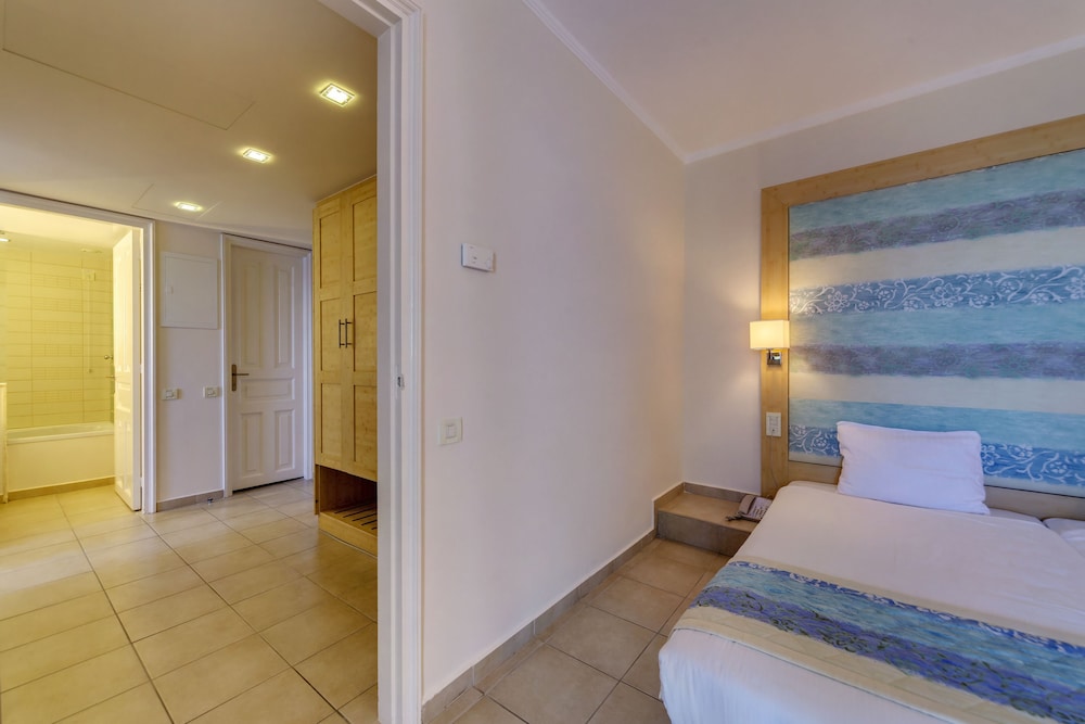 Robinson Club Daidalos 10/50