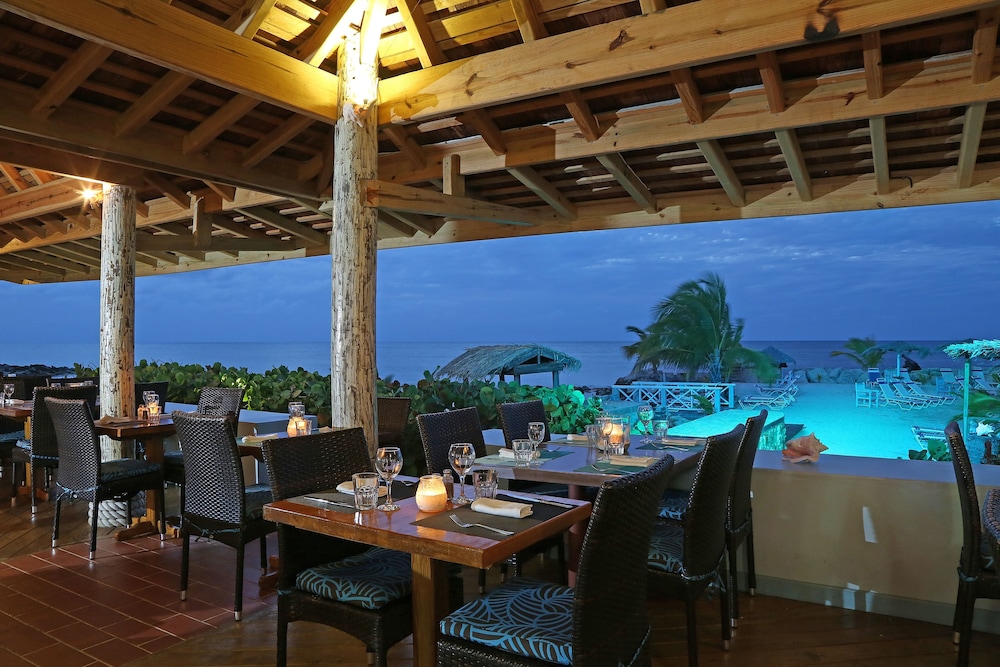 Ocean Point Resort and Spa - Adult Only 99/116