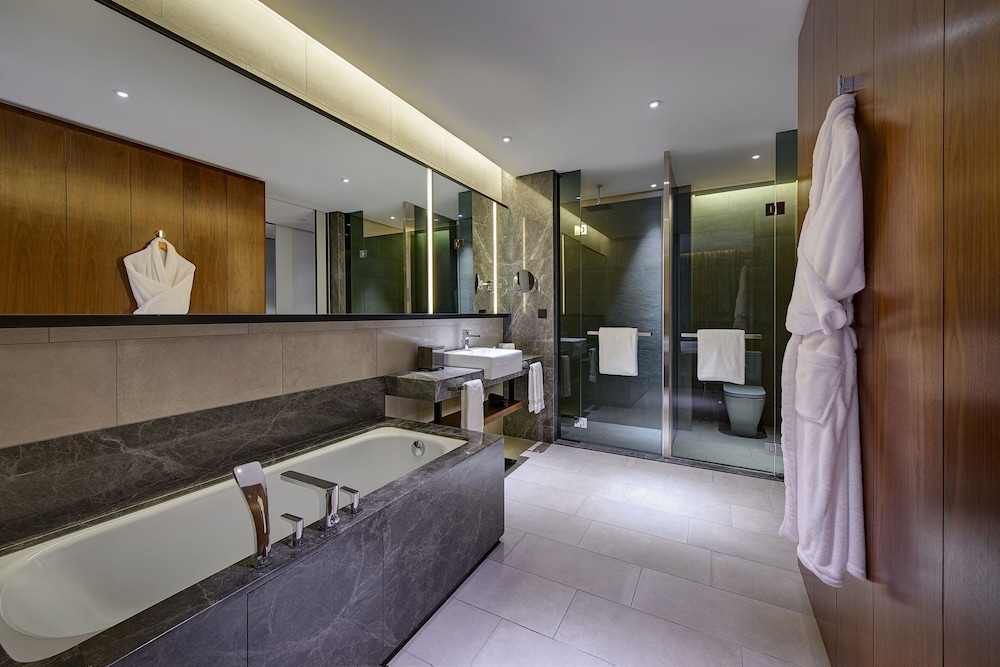 Le Meridien Petaling Jaya (ex New World Petaling Jaya) 17/75