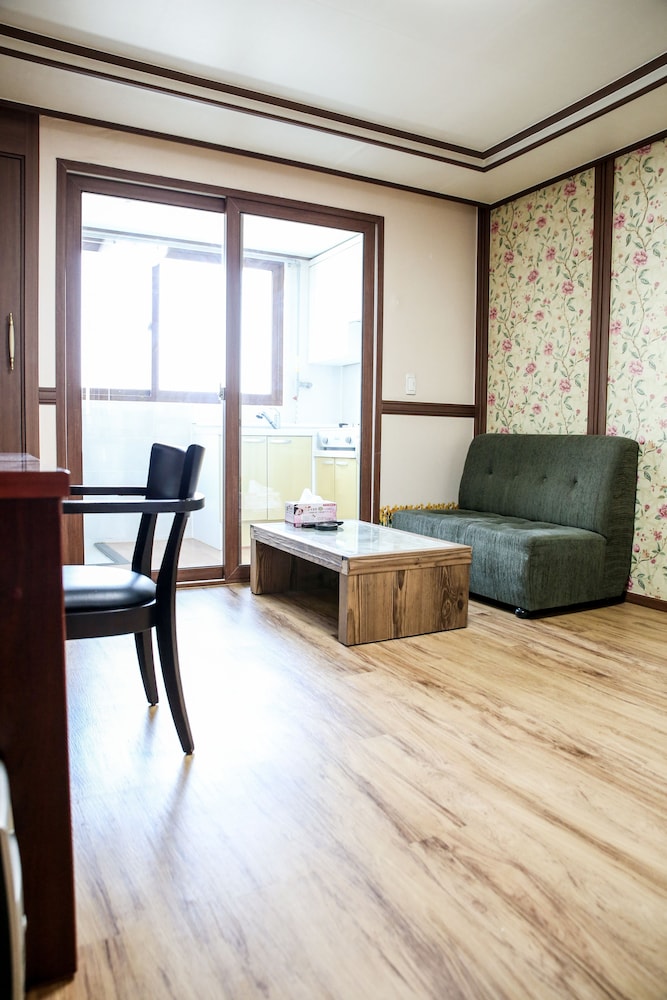 Hill Stay Hotel Residence 32/44