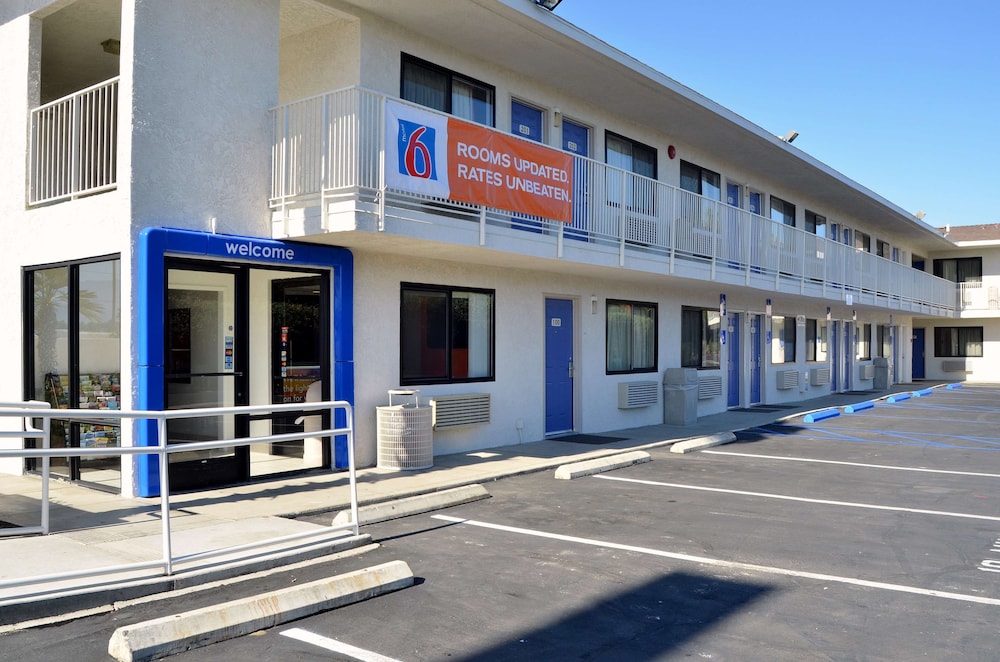 Motel6 Palm Desert, CA - Palm Springs Area 36/37