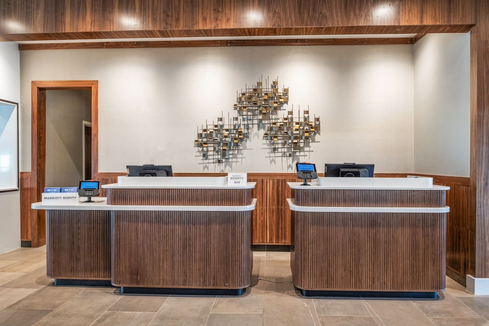 Courtyard by Marriott Modesto North 5/28