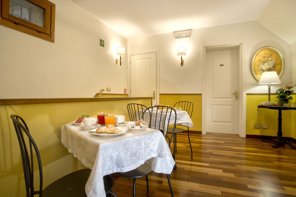 Residenza Goldoni 28/35