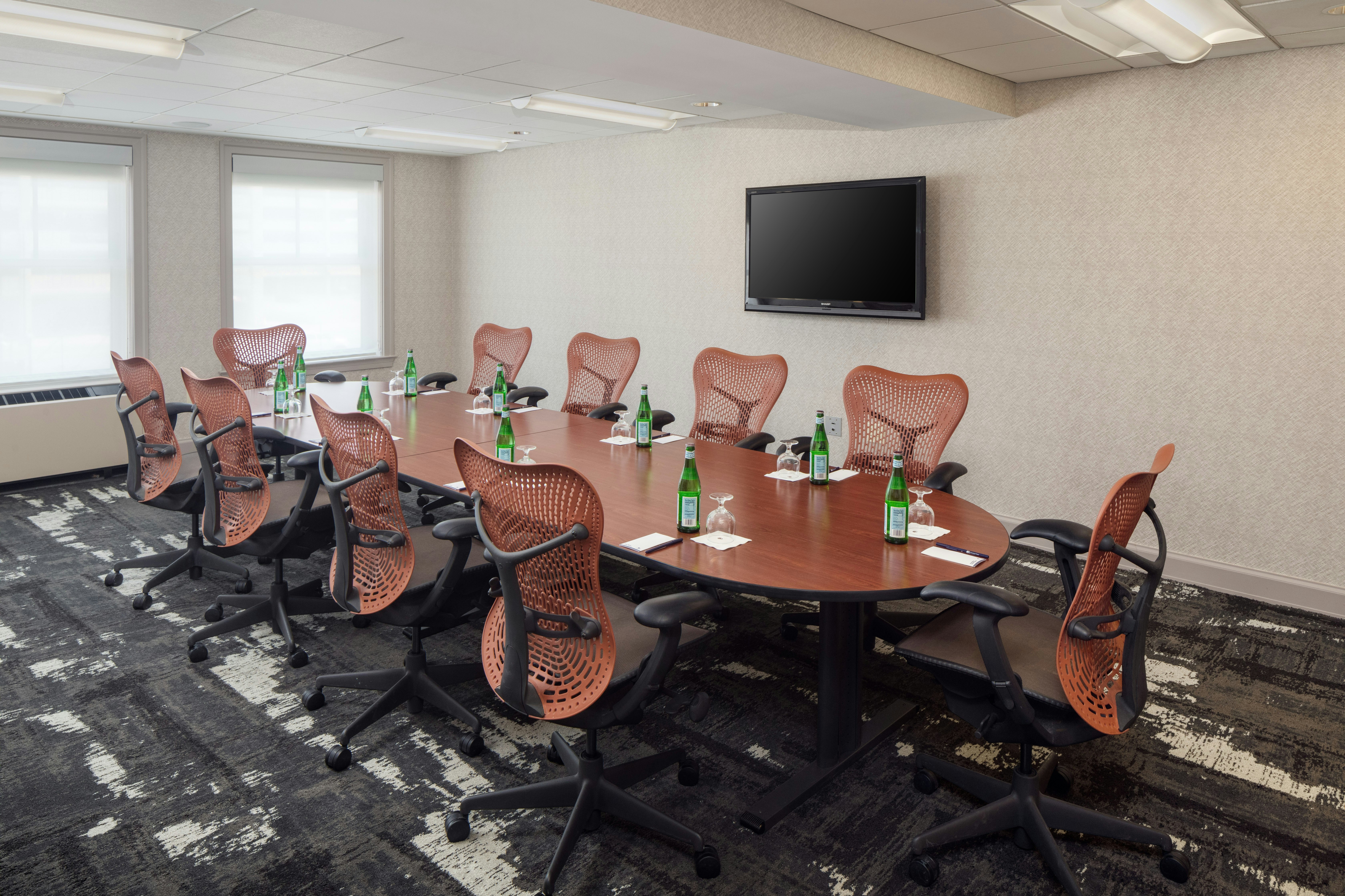 DoubleTree Suites by Hilton Detroit Downtown - Fort Shelby 46/59