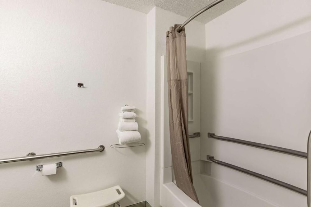 Motel6 Salisbury, MD 62/63