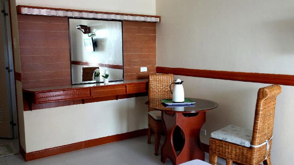Coconut Pension House 28/34