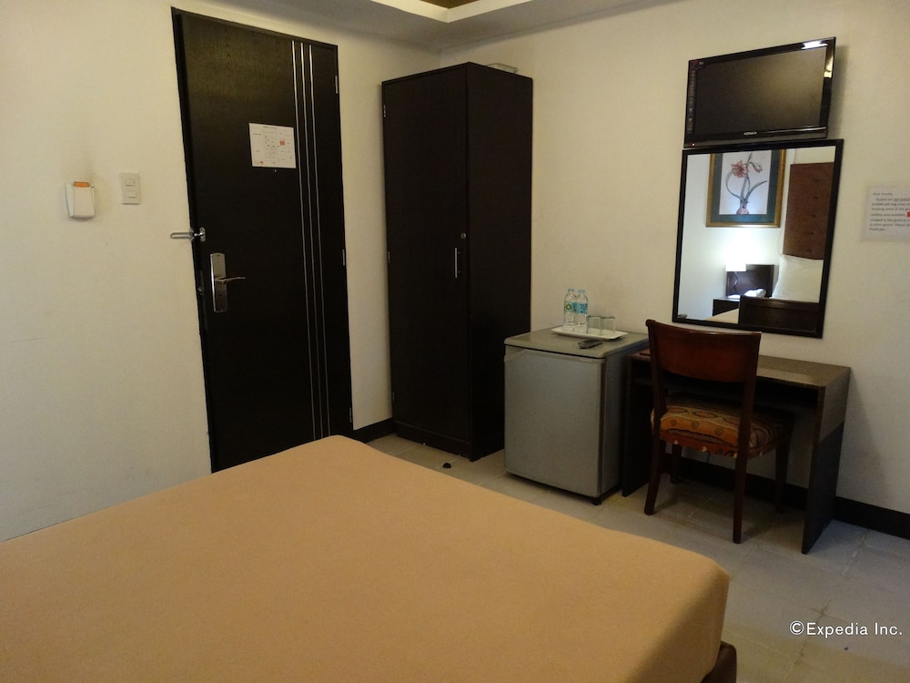 غرفة قياسية بسرير مزدوج، Silver Oaks Suite Hotel 8/10