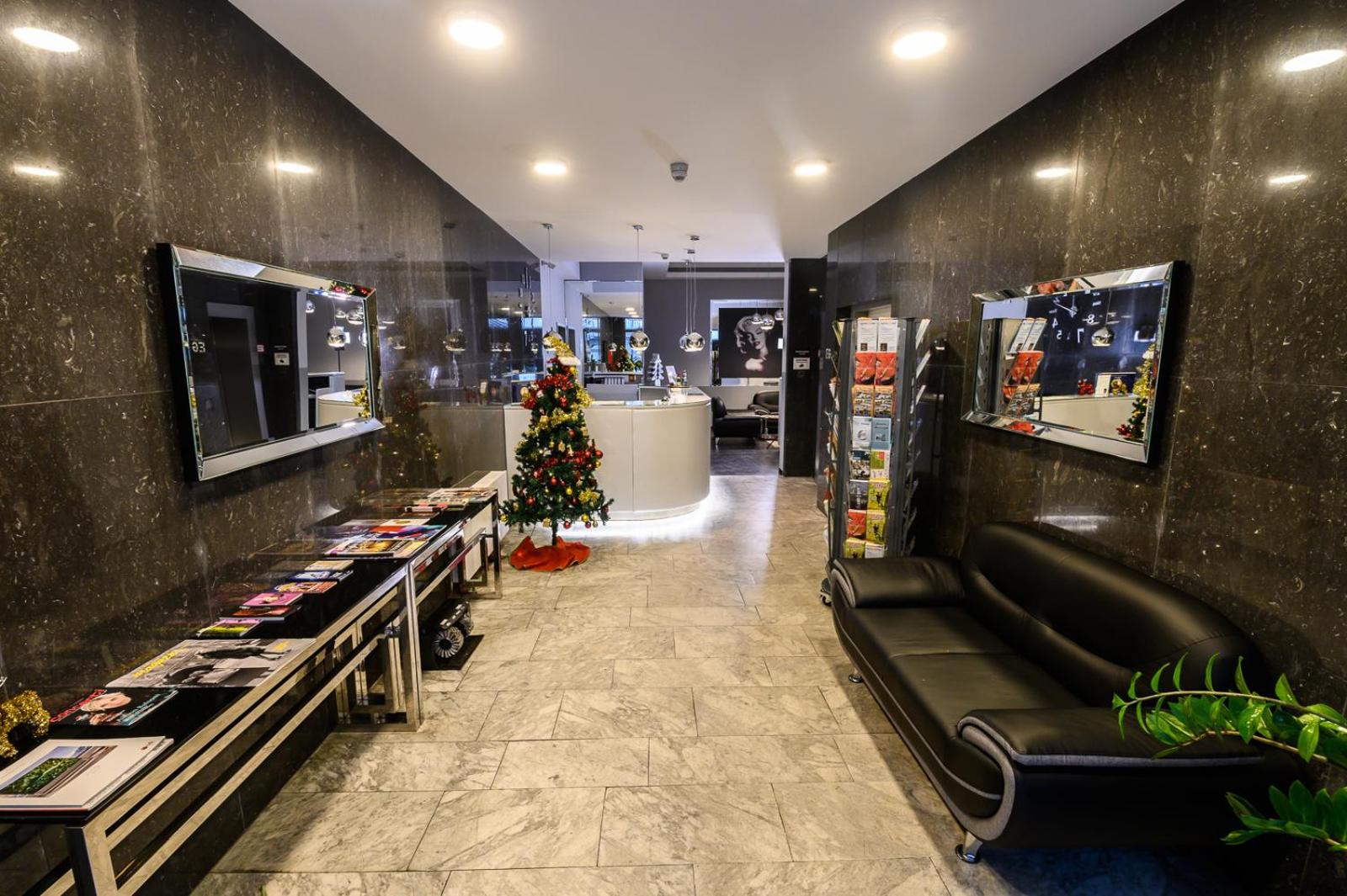 Hotel Luna 38/58