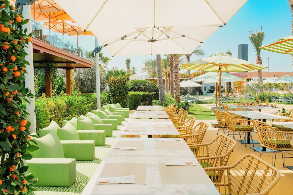Dubai Marine Beach Resort And Spa 59/79