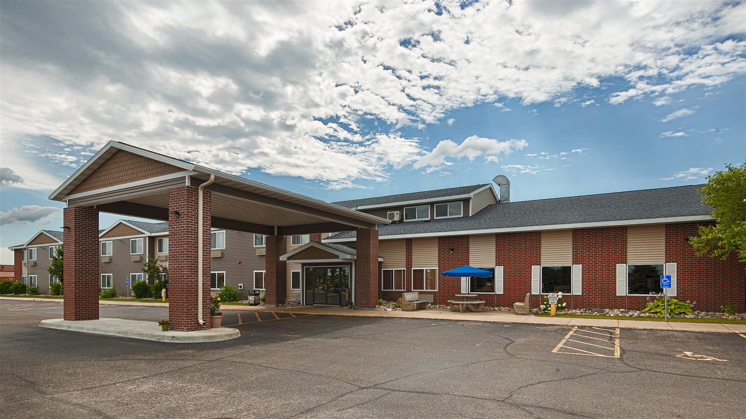 Best Western Alexandria Inn 2/33