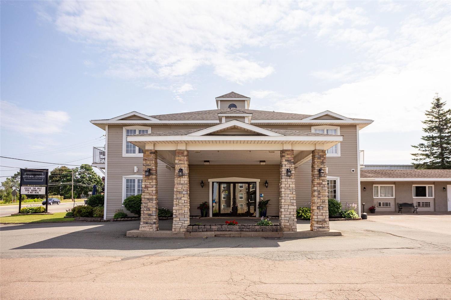 Canadas Best Value Inn & Suites Charlottetown 1/11