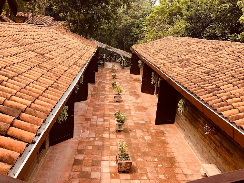 Mayan Hills Hotel 18/39