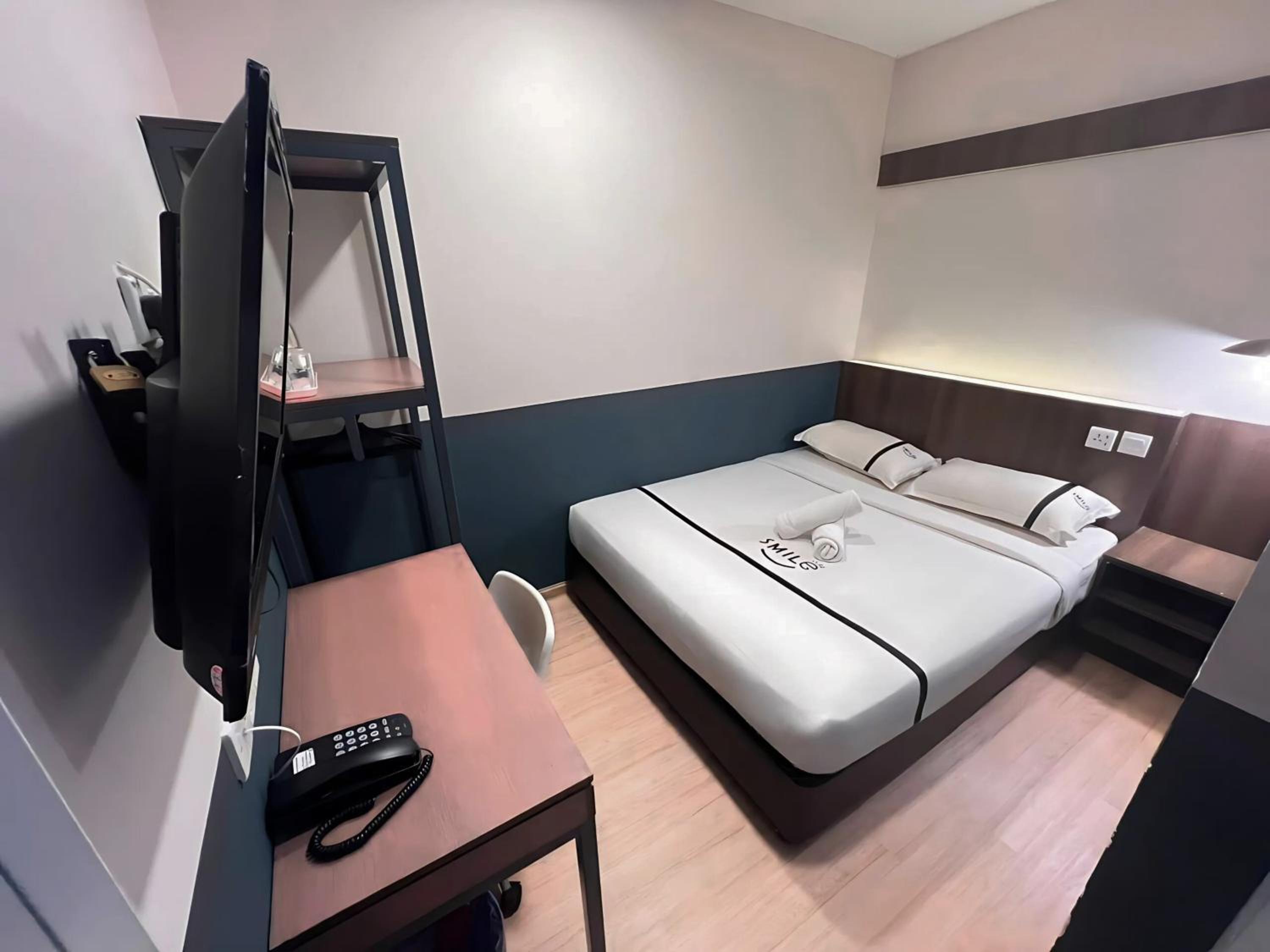 Room, Double Bed