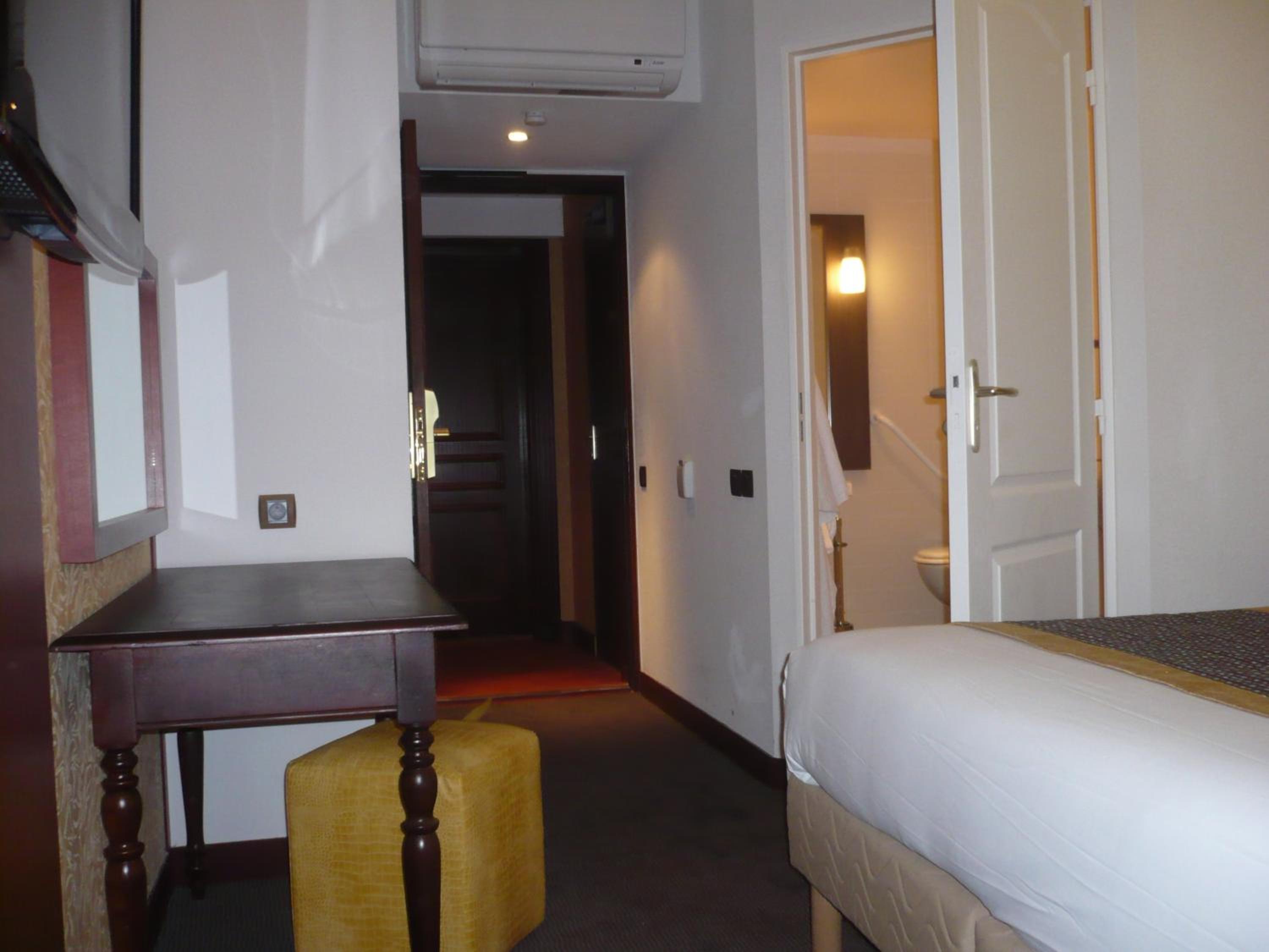 Hotel De France 16/37