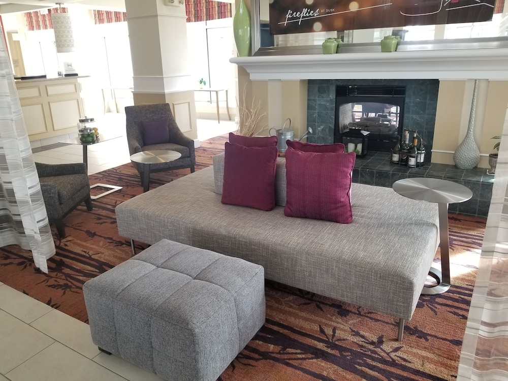 Hilton Garden Inn Victorville 27/38
