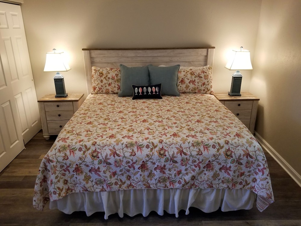 Tradewinds Beach Resort 15/68